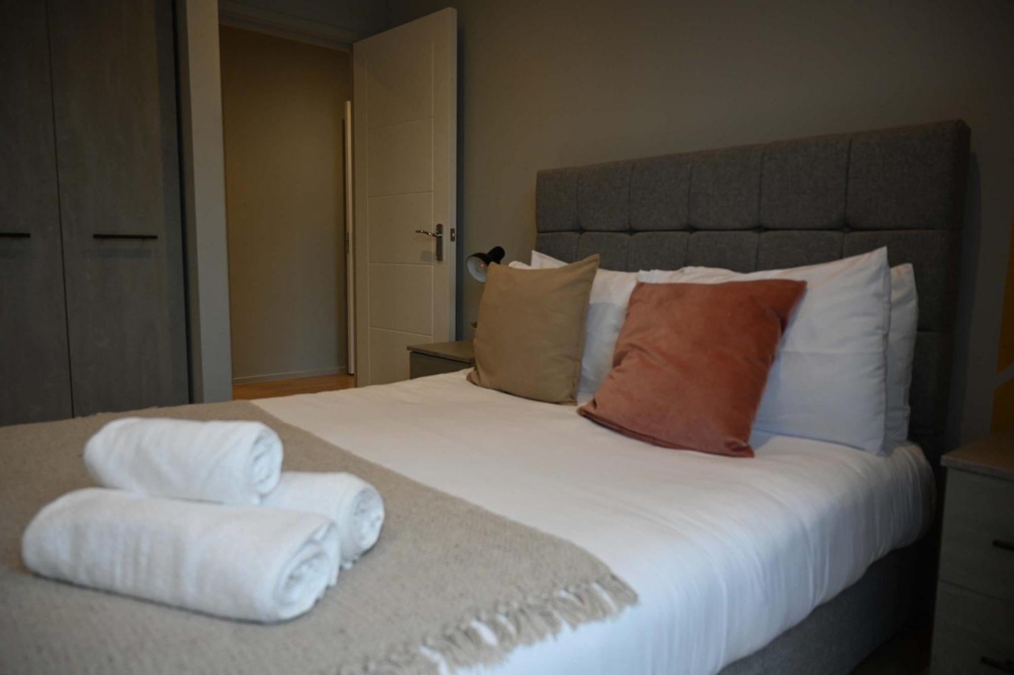 Elegant 2-bed In The Heart Of Apartamento *